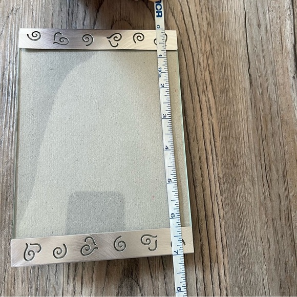 Stylish Silver Swirl Photo Frame - Picture 4 of 4